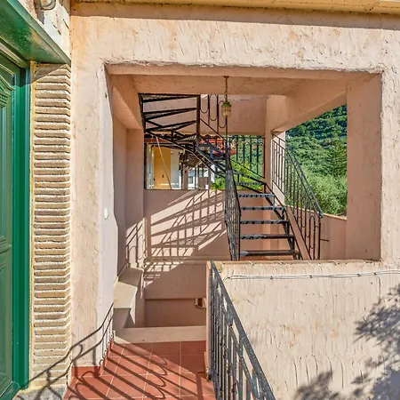 Apartament Dionisia Marathiás